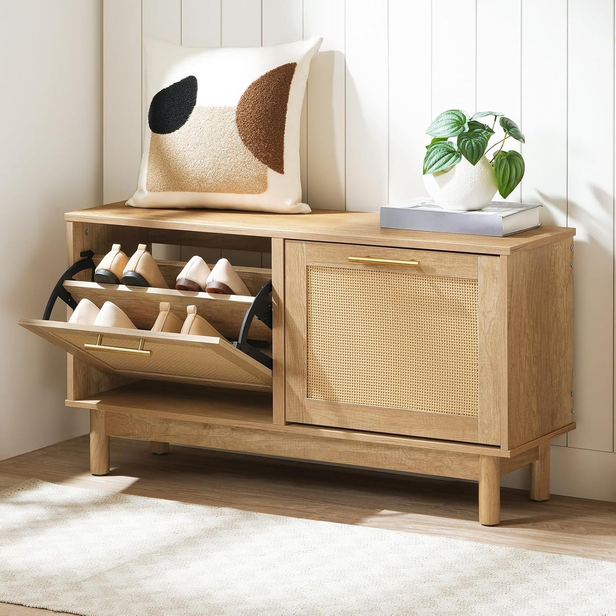 Signature Home Schoenenbank met Opbergruimte – Schoenenkast met 2 Kantelbare Lades en Verstelbare Planken – Schoenenopberger met Decoratieve Rotan Fronten en Metalen Handgrepen – Opbergbank voor Hal, Entree