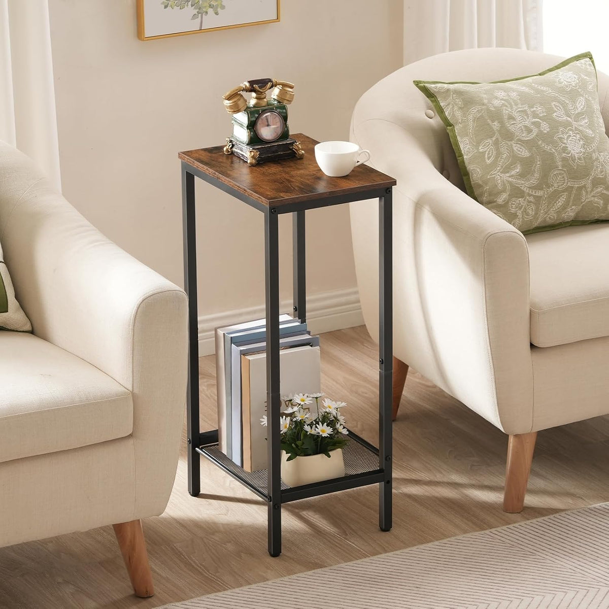 Signature Home Hoge Bijzettafel met Verstelbaar Metalen Roosterplank – Smalle Telefoontafel, Nachtkastje en Banktafel – Industriële Sidetable met Opbergruimte voor Woonkamer, Hal, Slaapkamer en Kantoor – 38 x 28 x 73,5 cm – Donkerbruin