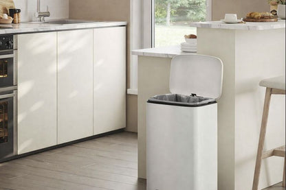 Signature Home Witte Prullenbak 30 Liter – Keuken Afvalemmer met Pedaal en Deksel|Moderne Prullenbak voor Keuken, Badkamer of Kantoor